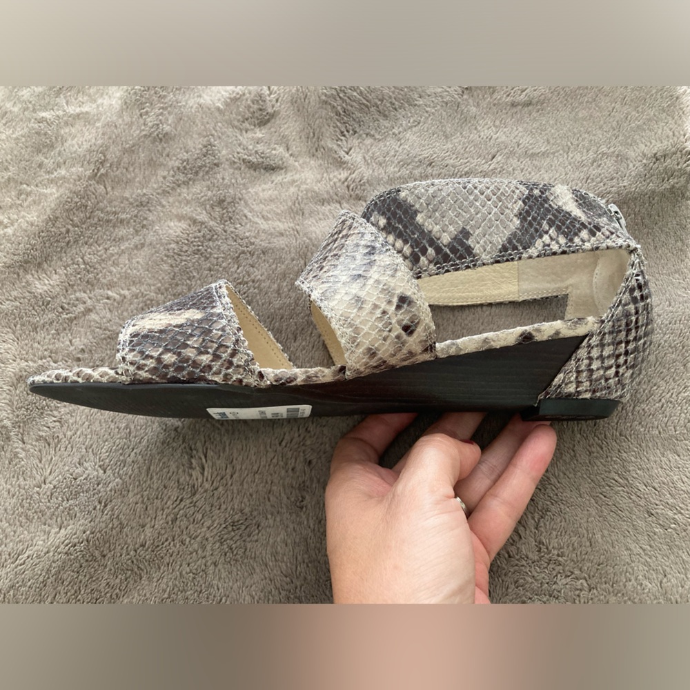 Michael Kors Snakeskin Leather Short Wedge sandals, Size 7.5. Like new. - Picture 7 of 12
